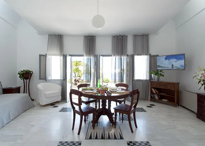 西诺拉斯费尔泰拉酒店 易莫洛林