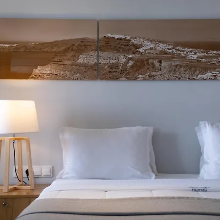 Xenones Filotera 4* Imerovigli (Santorini)