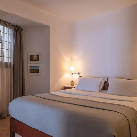 Hotel Xenones Filotera Imerovigli (Santorini)