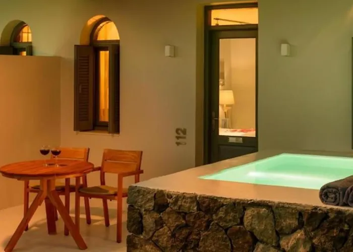 西诺拉斯费尔泰拉酒店