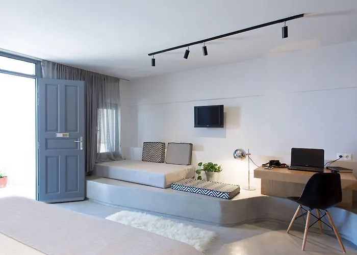 西诺拉斯费尔泰拉酒店