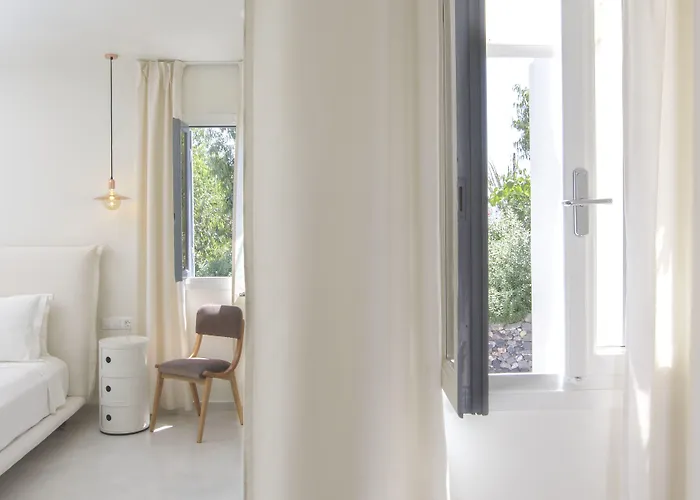 Xenones Filotera 4* Imerovigli (Santorini)