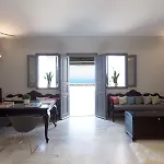 Xenones Filotera 4* Imerovigli (Santorini)