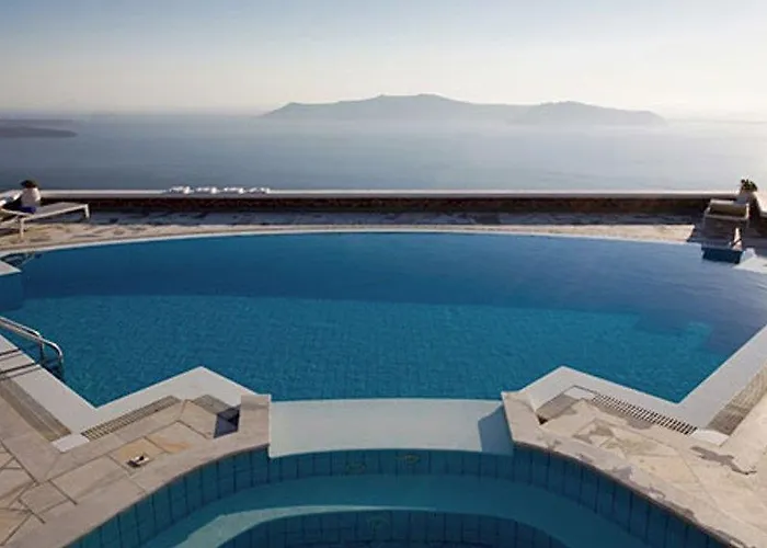 クセノス フィロテラ ホテル 4*