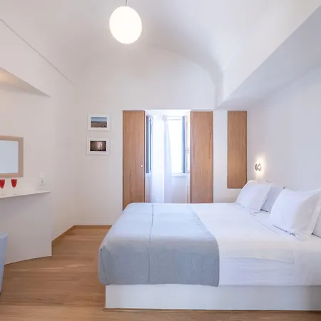 Xenones Filotera Hotel Imerovigli (Santorini)
